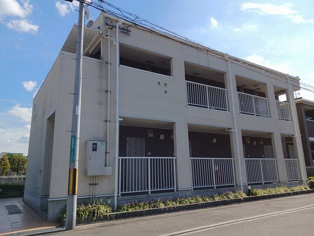 ジュネス１番館の外観