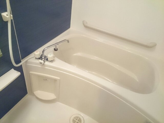 ジュネス１番館の浴室