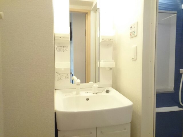 ジュネス１番館の洗面所