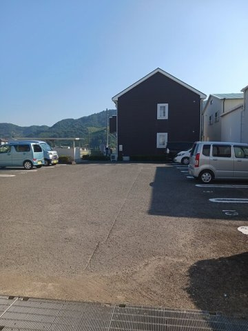 【駐車場】 | プロスペリテＴ | 駐車場完備です