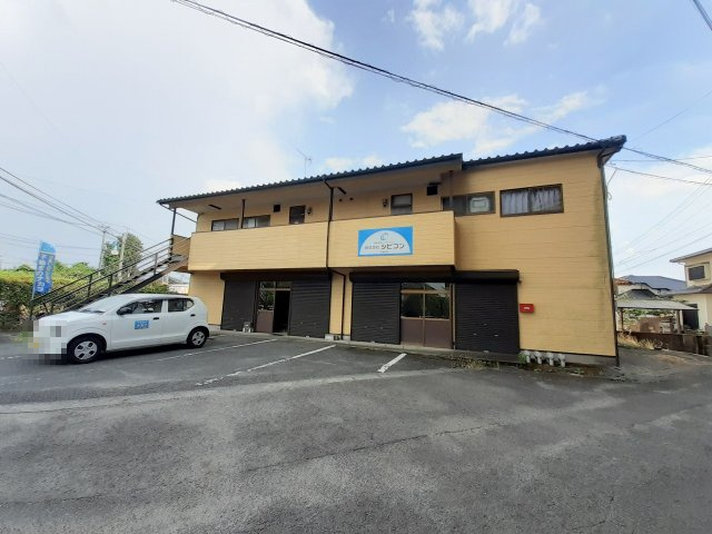 山田ハイツ店舗の外観