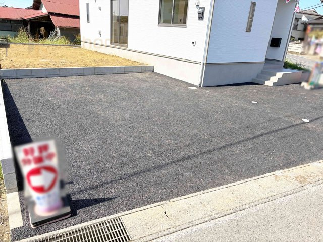 下妻市小島第3　新築戸建て　1号棟の駐車場|カースペースは2台お停めいただけます♪
