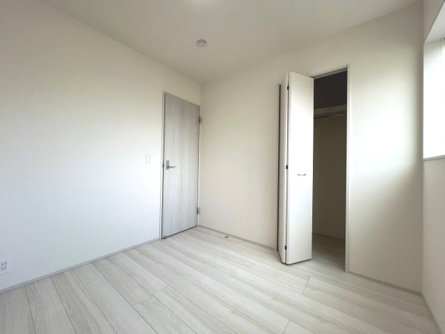 立川市上砂町3丁目　新築戸建全2棟の洋室|ストレージルーム4.5帖