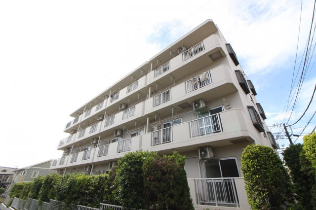 シャトレー水村の外観