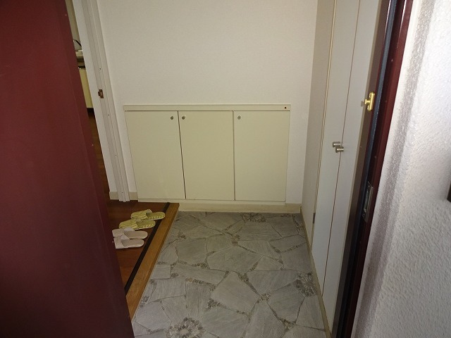 シャトレー水村の玄関