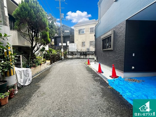 5(土)6(日)現地説明会！◆東大阪市日下町　未入居　限定1邸の前面道路含む現地写真|車通りの少ない前面道路！お子様がいらっしゃるご家族でも安心！