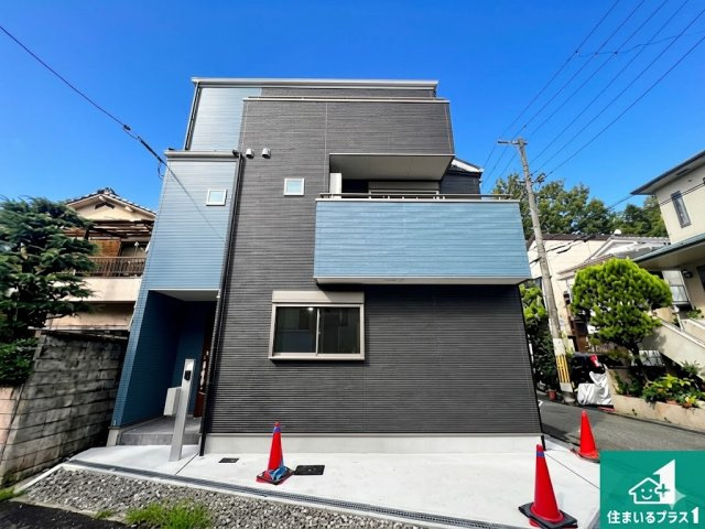 5(土)6(日)現地説明会！◆東大阪市日下町　未入居　限定1邸の外観|安心の10年保証！外観を美しく保ち、雨水で汚れを落とします！気になることがありましたら、お気軽にお問い合わせください！