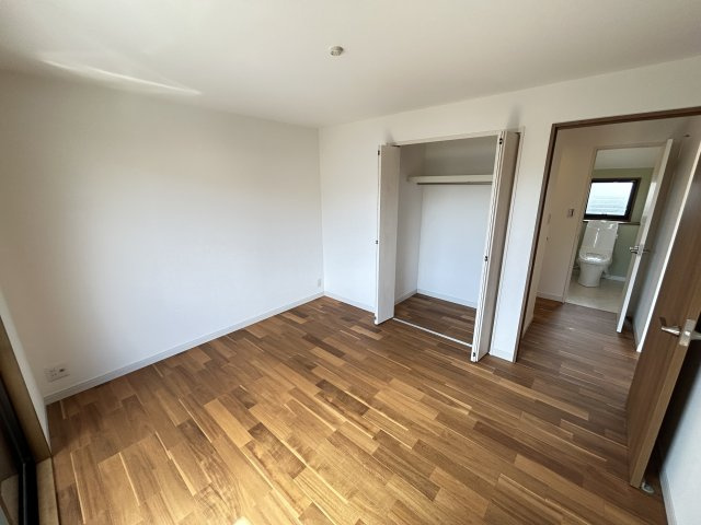 神戸市垂水区学が丘４丁目戸建の洋室