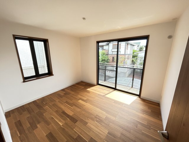 神戸市垂水区学が丘４丁目戸建の洋室