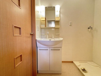 【洗面所】 | エスポワール海都　Ｄ