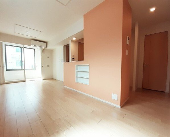 サニーパークの居間・リビング