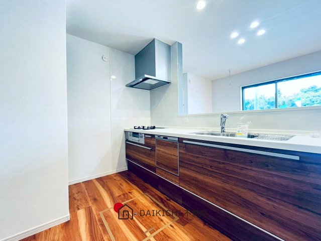 【キッチン】 | 加須市下高柳第11期　ワイウッドコート　新築戸建　全12棟　12号棟