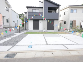 【外観】 | カースペースは並列3台分