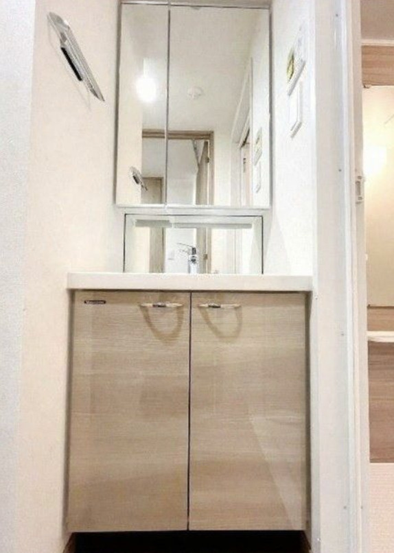 ルーブル木場の独立洗面台