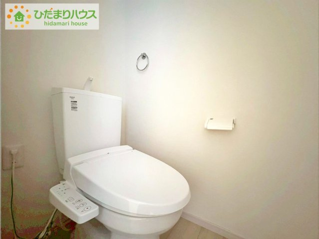 日立市大久保町1期　新築戸建　3号棟のトイレ|1・2階にトイレあり。階段を降りなくてもいいので、高齢者の方も優しい☆彡