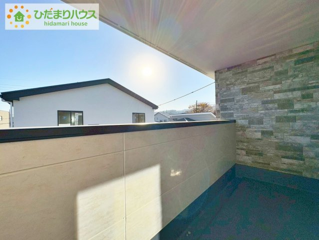 日立市大久保町1期　新築戸建　3号棟のバルコニー|広いインナーバルコニーは、ランドリースペースだけでなく、椅子を置いて風にあたりながら読書なんていかがでしょうか(^^♪