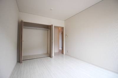 【洋室】 | コートウィスタリア