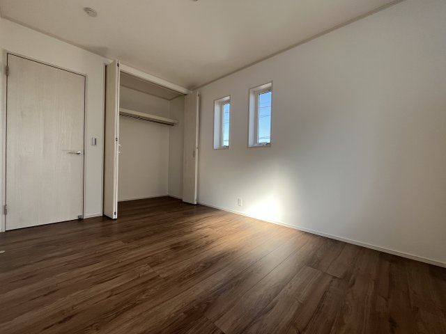【洋室】 | 深谷市宿根　　新築戸建　　全５区画　2号棟
