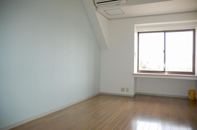 【居間・リビング】 | GREEN GABLES | フローリング8帖