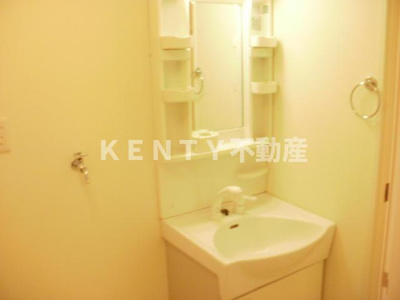 【洗面所】 | アニール | 明るい洗面所です