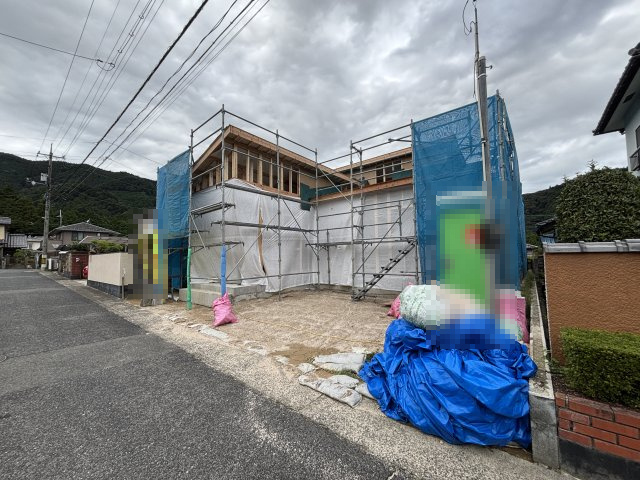 新築戸建　安佐町くすの木台の前面道路含む現地写真