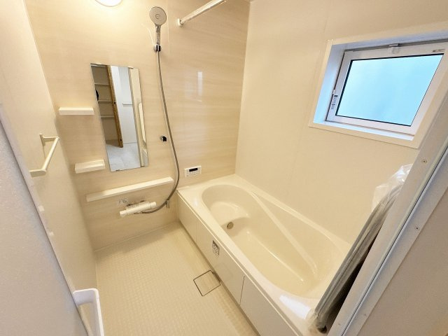 【浴室】 | 富士見市渡戸1丁目　新築一戸建住宅　全1棟　(ふじみ野店) | 1坪タイプのバスルームです。