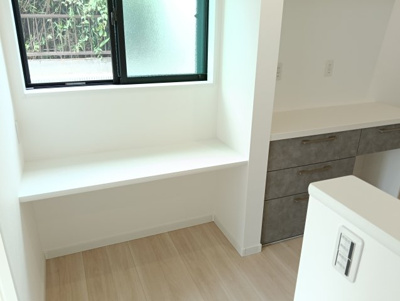 【キッチン】 | 保土ヶ谷区仏向町RIV | キッチン横にフリースペース