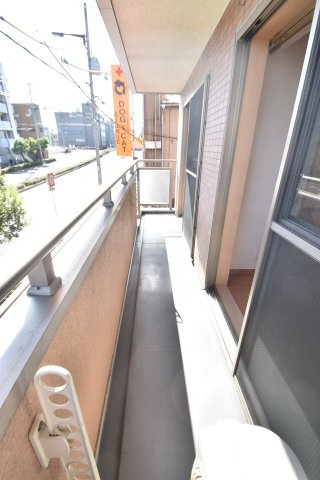大阪市城東区鴫野西５丁目の賃貸マンションのバルコニー