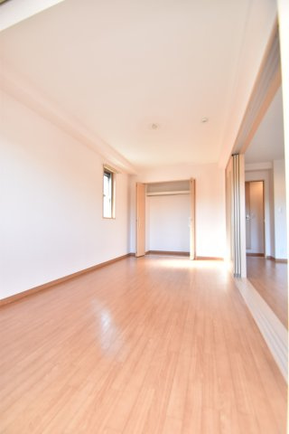 大阪市城東区鴫野西５丁目の賃貸マンションの寝室