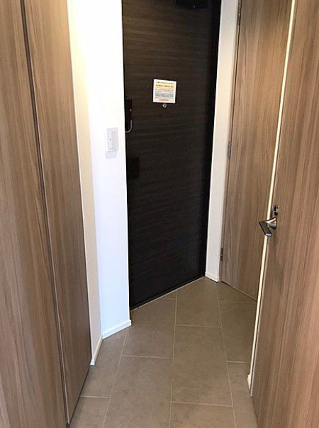 ザ・パークハビオ目黒フォートの玄関