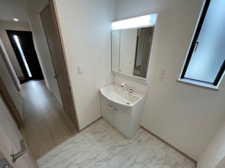 【独立洗面台】 | Heartful-Town長久手市岩作三ケ峯【仲介手数料無料　東小　長久手中】 | LINEから簡単お問合せ可能！
友達検索で@nqk7328tです！