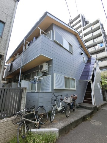 ロワール本八幡の外観