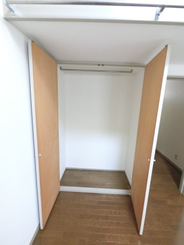 ロワール本八幡の収納