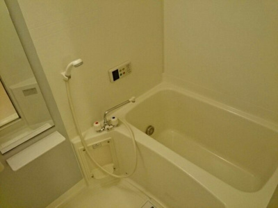 【浴室】 | シャン・ド・フルールⅠ | ゆったり過ごせるお風呂です