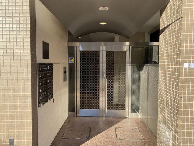 プレイスカサレリアのエントランス