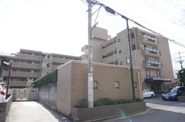 カルム草加弐番館の外観