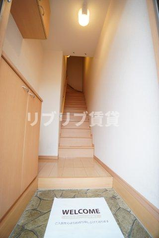 コモドカーサの玄関