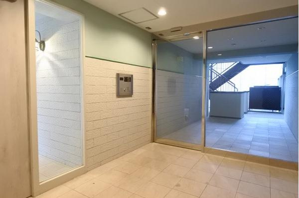 ヴァンテ久が原のエントランス