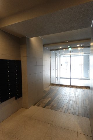 レジデンシア小牧駅前のロビー