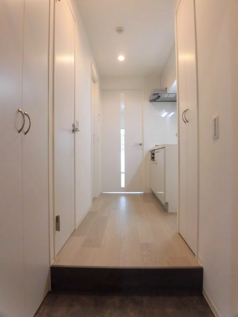 レジデンシア小牧駅前の玄関|前回募集時の写真です