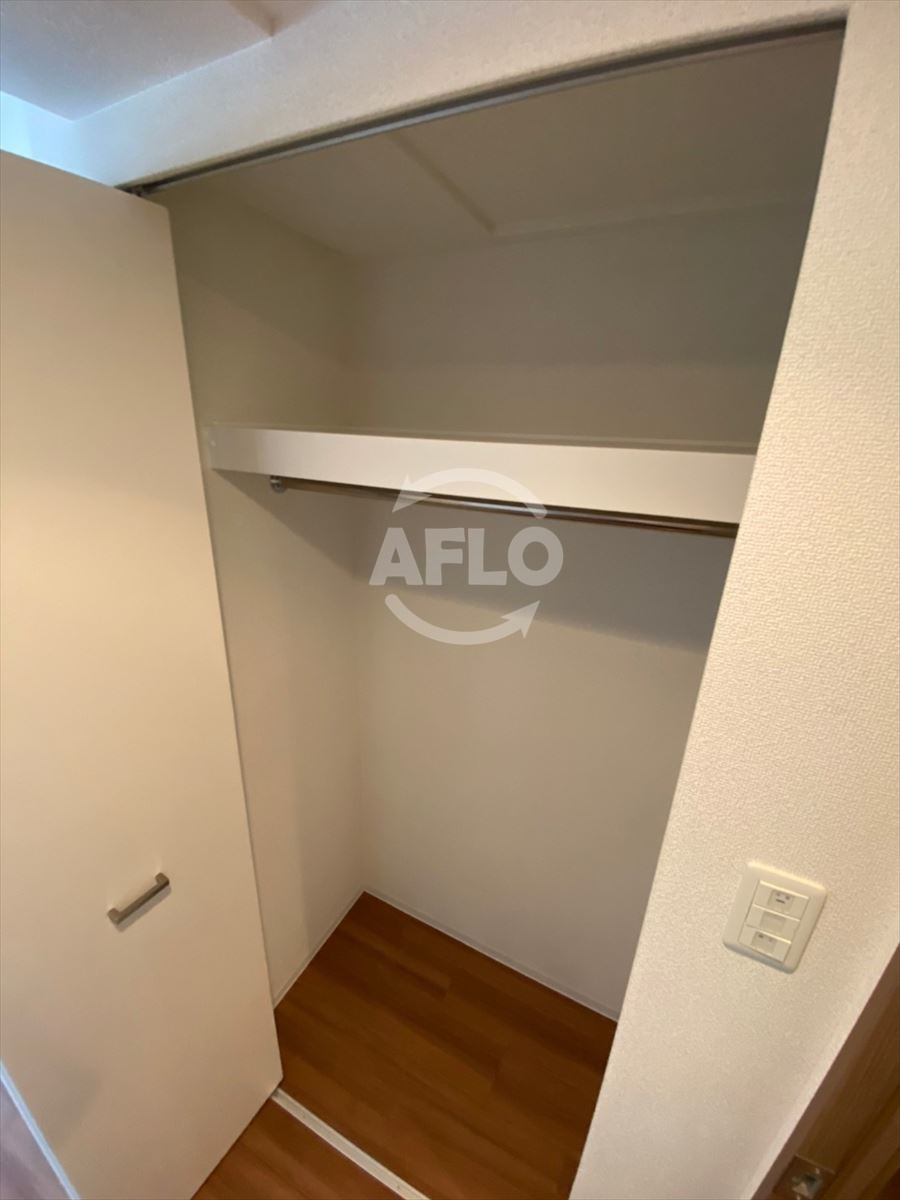 エスリード京橋グランツの収納|エスリード京橋グランツ　クローゼット