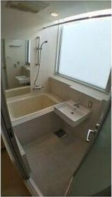 ユーレジデンス弁天町の浴室