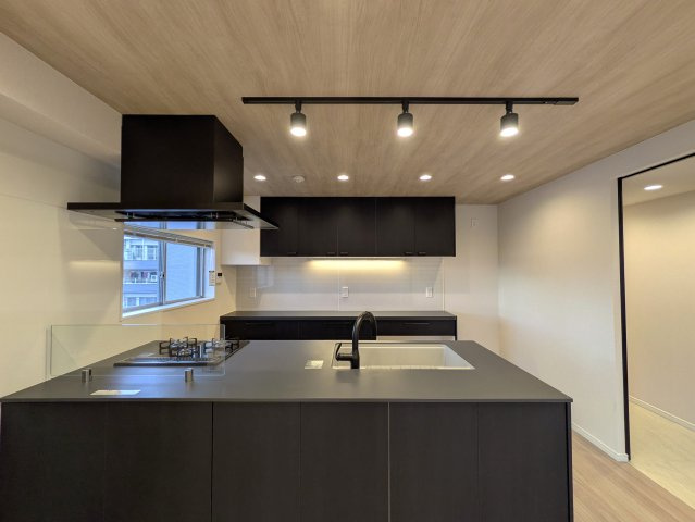 レトロマンション逆にオシャレな【コープ高輪】のキッチン|使いやすいキッチンです