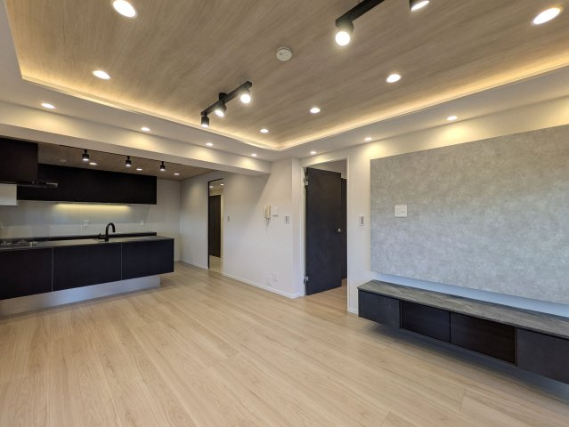 レトロマンション逆にオシャレな【コープ高輪】の居間・リビング