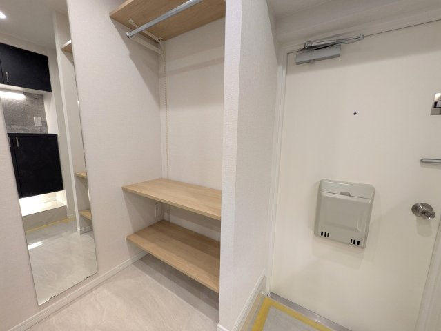 レトロマンション逆にオシャレな【コープ高輪】の収納|十分な収納スペースがあります