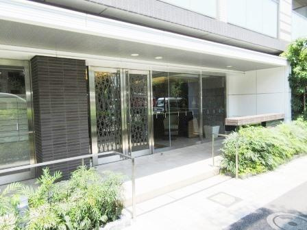 パークアクシス駒込ＨＩＬＬＴＯＰのエントランス