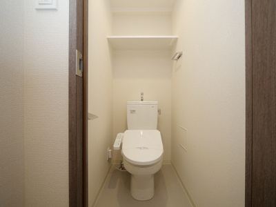 【トイレ】 | プレサンス東三国エンブレイス | ゆったりとした空間のトイレです