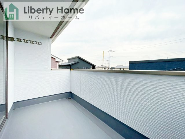 古河市下辺見第6　新築戸建　2号棟のバルコニー