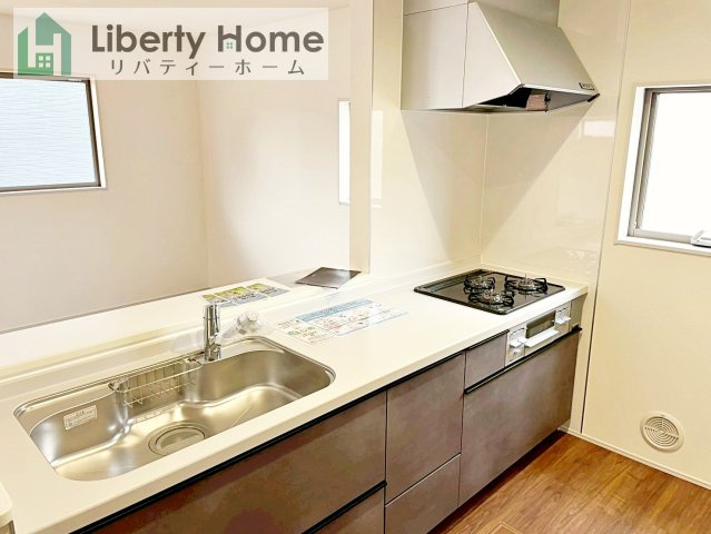 古河市下辺見第6　新築戸建　2号棟のキッチン