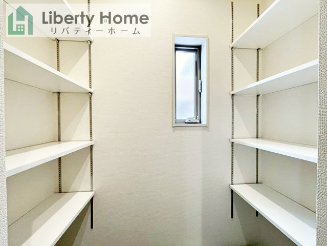 古河市下辺見第6　新築戸建　2号棟の玄関